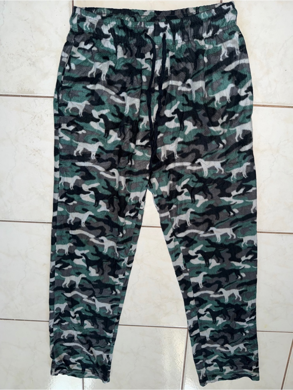 Cuddl Duds Green Black Gray Camouflage Lounge Pants